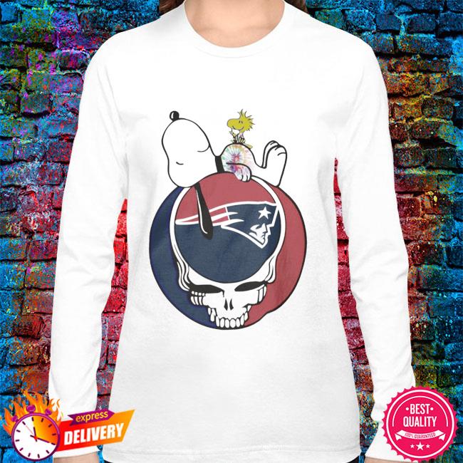 Snoopy and Woodstock 2021 Grateful Dead New England Patriots shirt