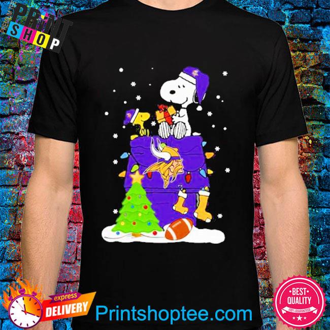 Funny Snoopy And Woodstock Minnesota Vikings Christmas T-Shirt