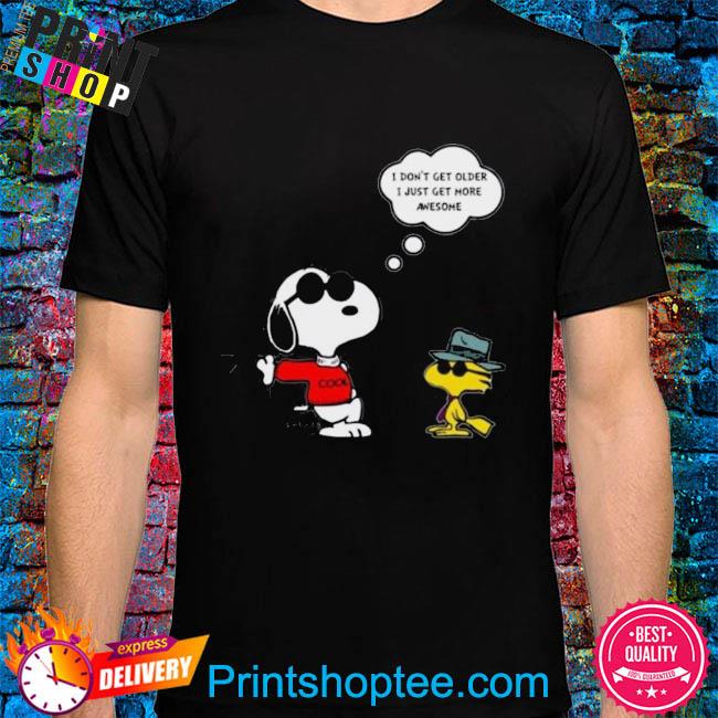 Snoopy I don't get older I just get more awesome Funny Christmas sweatshirt