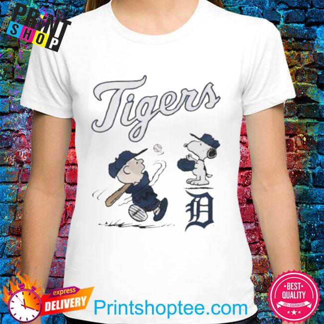 Peanuts Charlie Brown And Snoopy Playing Baseball Detroit Tigers T-shirt,  hoodie, sweater, long sleeve and tank top